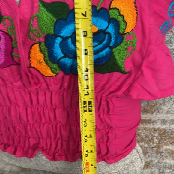 Beautiful Lovely top floral needed - Picture 9 of 10